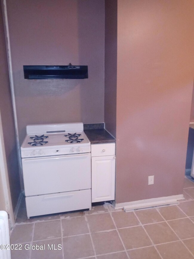 299 2nd St, Albany, NY 12206 - photo 6