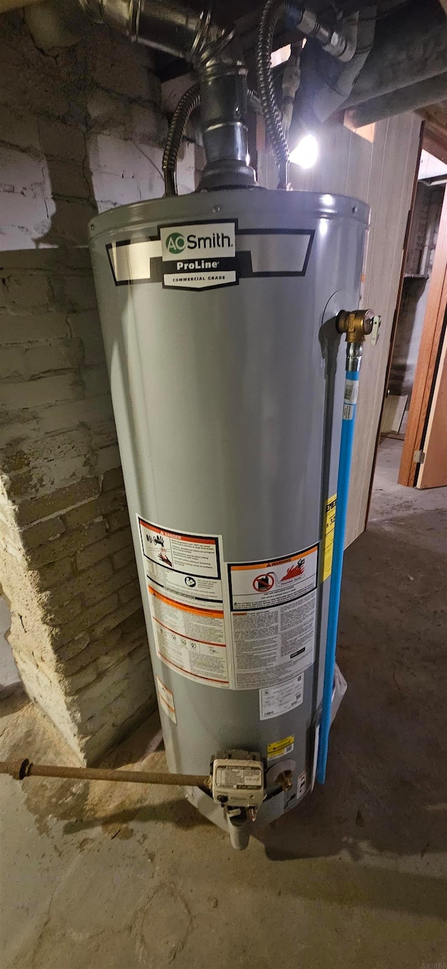 233 Quincy St, Waterloo, IA 50703 - photo 6