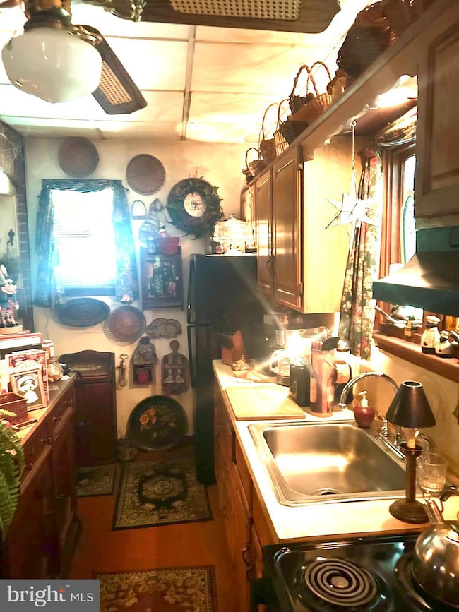 411 Main St, Hellertown, PA 18055 - photo 7