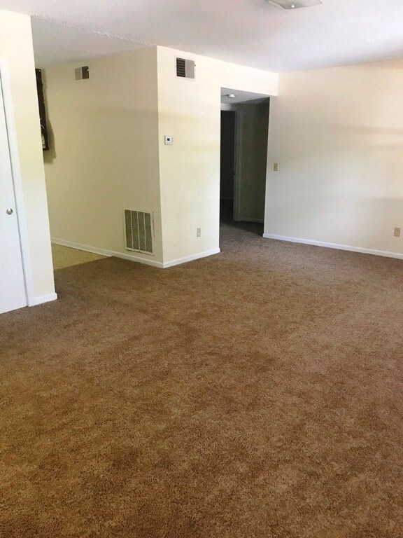 215 Kirk Ln unit 23, Pendleton, SC 29670 - photo 4