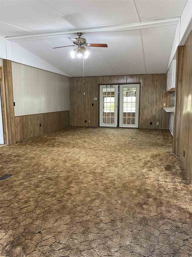 88 Kathy Ann Dr, Crawfordville, FL 32327 - photo 3