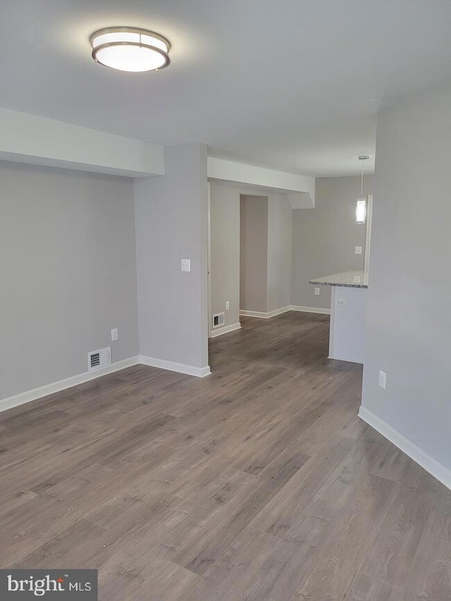 9145 Old Scaggsville Rd unit 9145 A, Laurel, MD 20723 - photo 4