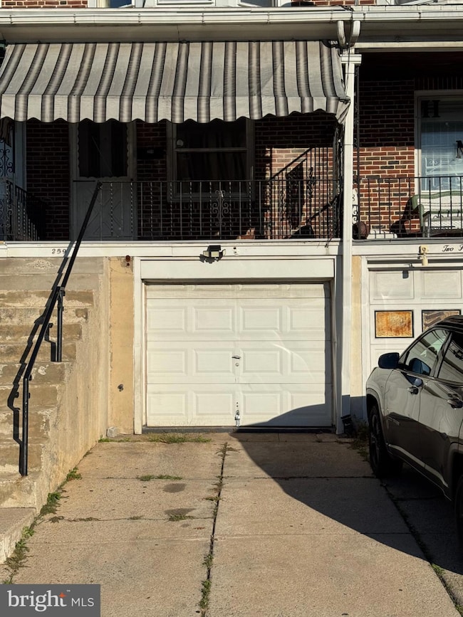 259 N 13th St, Reading, PA 19604 - photo 2