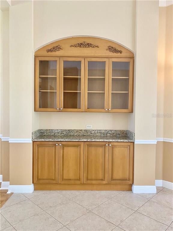 Built in hutch in between formal dining room and f