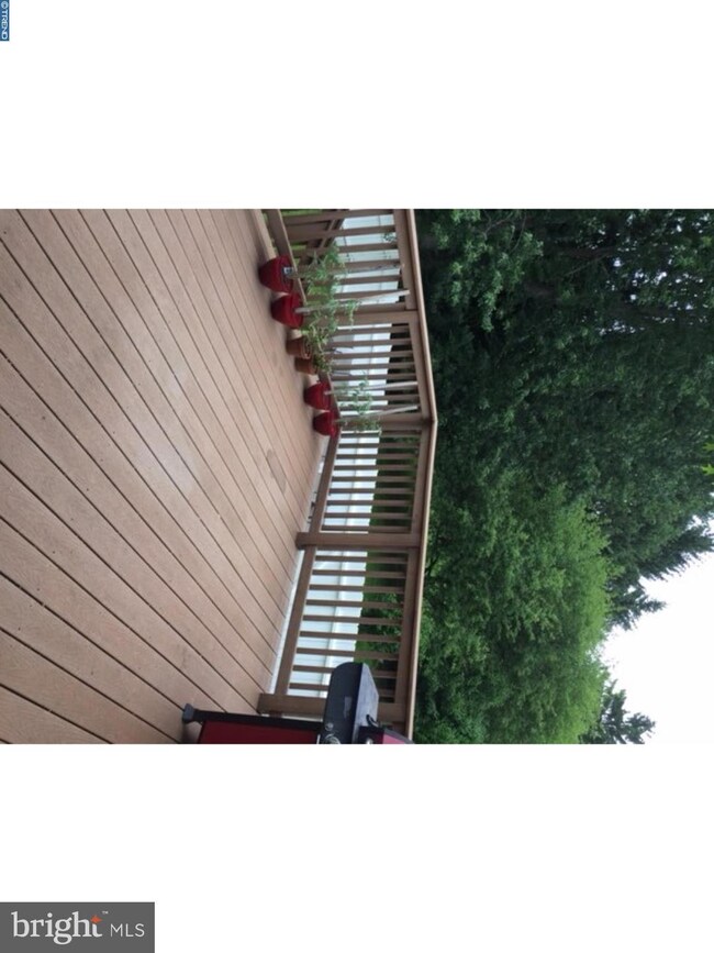 1187 Laurel Ln, Phoenixville, PA 19460 - photo 3