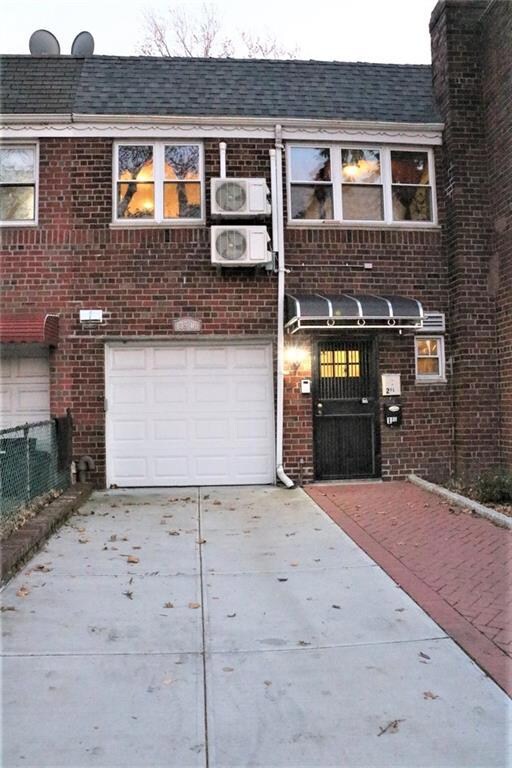 135-06 Horace Harding Expy unit 1, Flushing, NY 11367 - photo 2