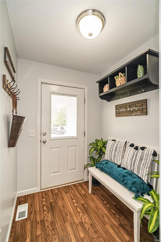 126 Shire Dr, Lake Saint Louis, MO 63367 - photo 5