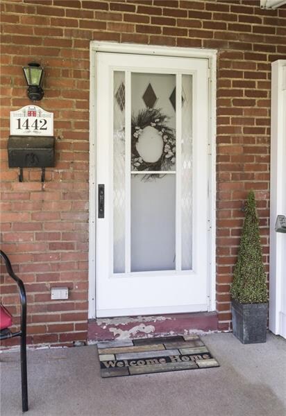1442 PERRI FRONT DOOR