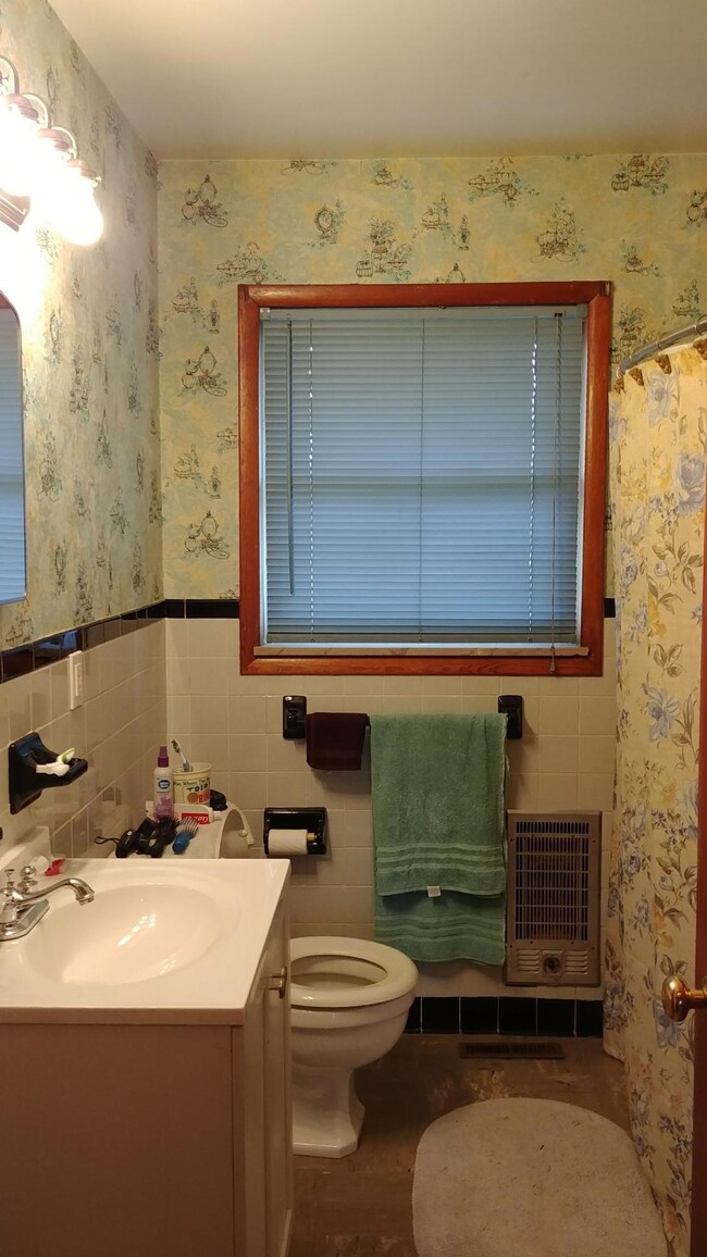 2904 Bathroom