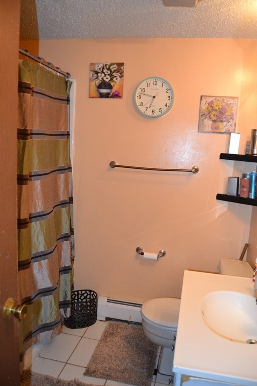 1251 Pawtucket Blvd unit 4, Lowell, MA 01854 - photo 2