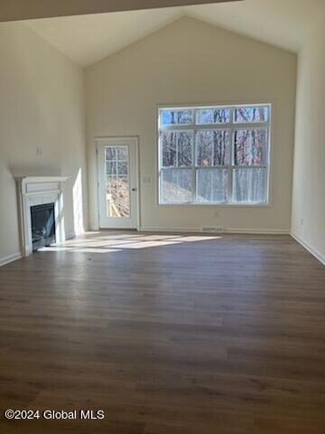 Empire Great Room ic*