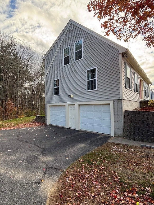 13 Sullivan Dr, Dover, NH 03820 - photo 4