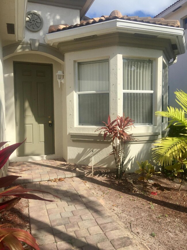 1028 Center Stone Ln, Riviera Beach, FL 33404 - photo 4