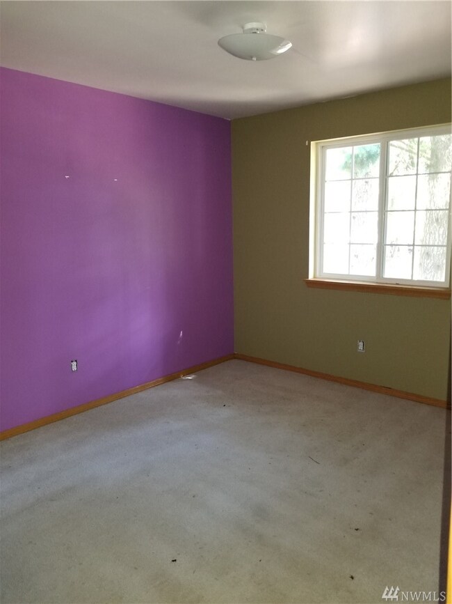 510 Nieland Loop SE, Rainier, WA 98576 - photo 4