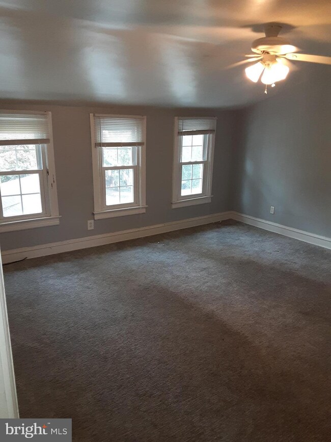 18 Walnut Ave, Pitman, NJ 08071 - photo 4