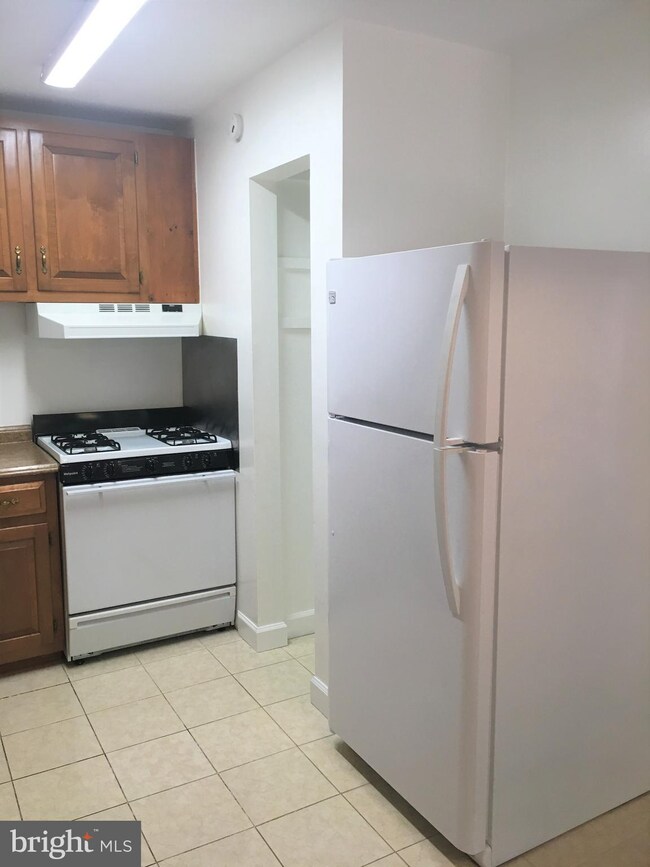 1804 Metzerott Rd unit 508, Adelphi, MD 20783 - photo 7