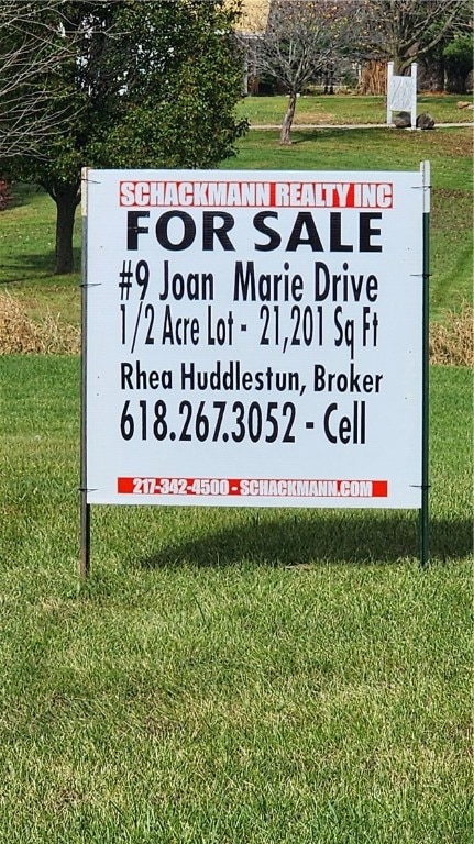 9 Joan Marie Dr, Mattoon, IL 61938 - photo 6