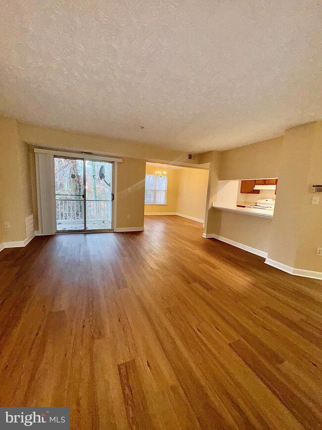 6000 Saint Ignatius Dr unit 202, Fort Washington, MD 20744 - photo 7