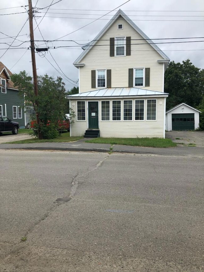 51 State St, Millinocket, ME 04462 - photo 3