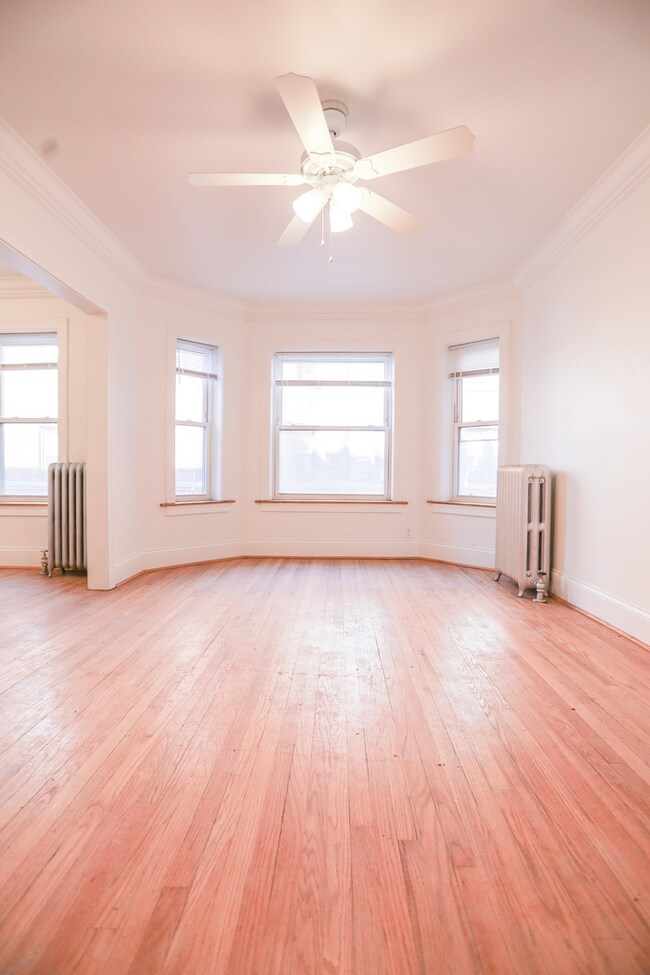 4803 N Bell Ave unit 1N, Chicago, IL 60625 - photo 6