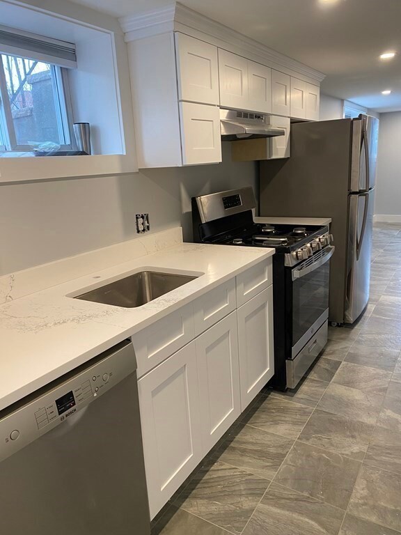 45 N Emerson St unit 7, Wakefield, MA 01880 - photo 2