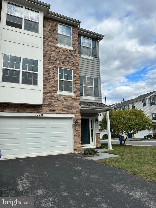 526 S Twin Lakes Blvd, Newark, DE 19711 - photo 2