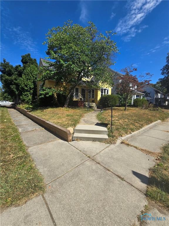 2262 Georgetown Ave, Toledo, OH 43613 - photo 2