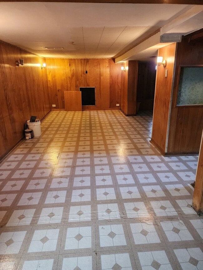 4612 Scott St, Schiller Park, IL 60176 - photo 7