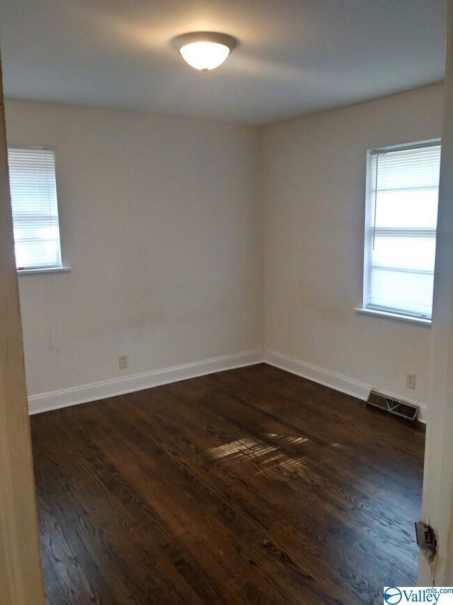 2611 Laverne Dr NW, Huntsville, AL 35810 - photo 6