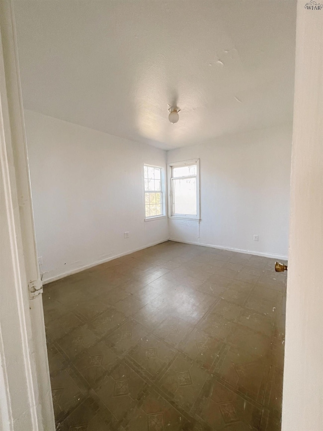 1505 Smith St, Wichita Falls, TX 76301 - photo 6