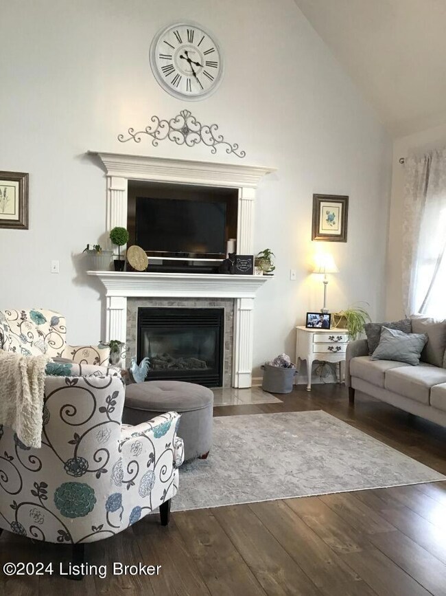 9103 Fox Chase Rd, Louisville, KY 40228 - photo 4