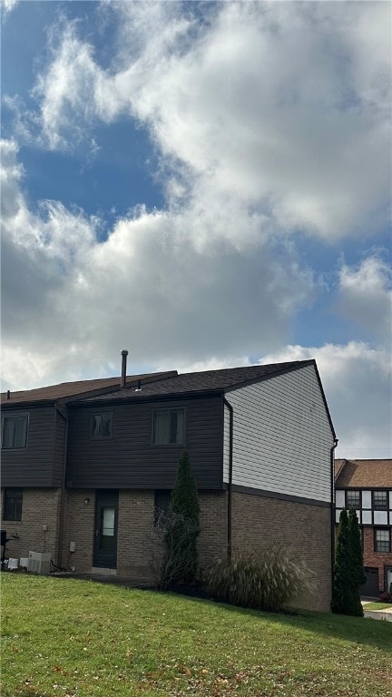 201 Kendall Ln, Bethel Park, PA 15102 - photo 2