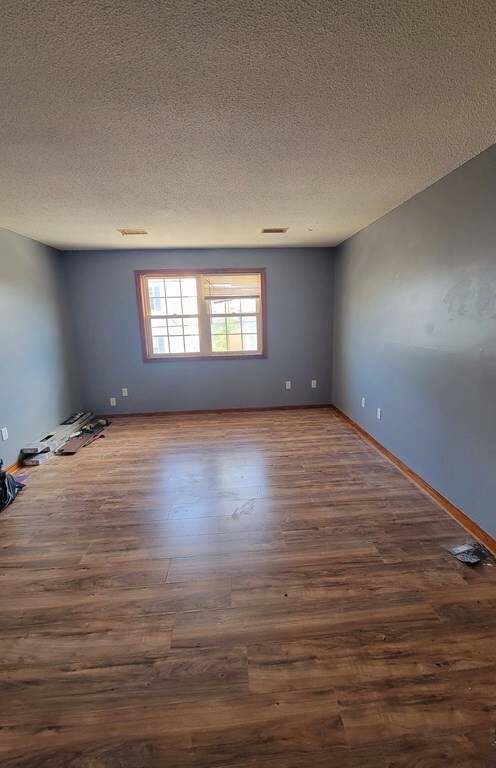 375 3rd St unit 3, Fall River, MA 02721 - photo 2