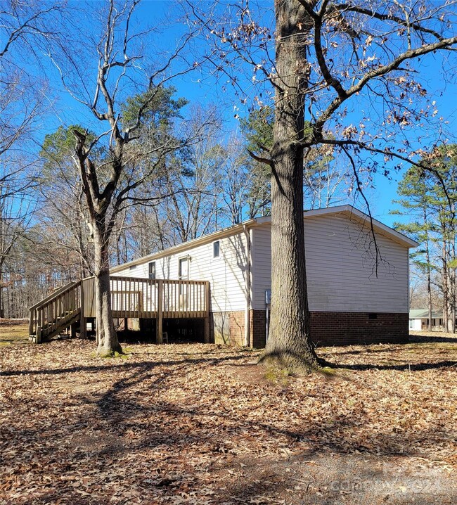 7084 Queens Dr, Stanfield, NC 28163 - photo 6