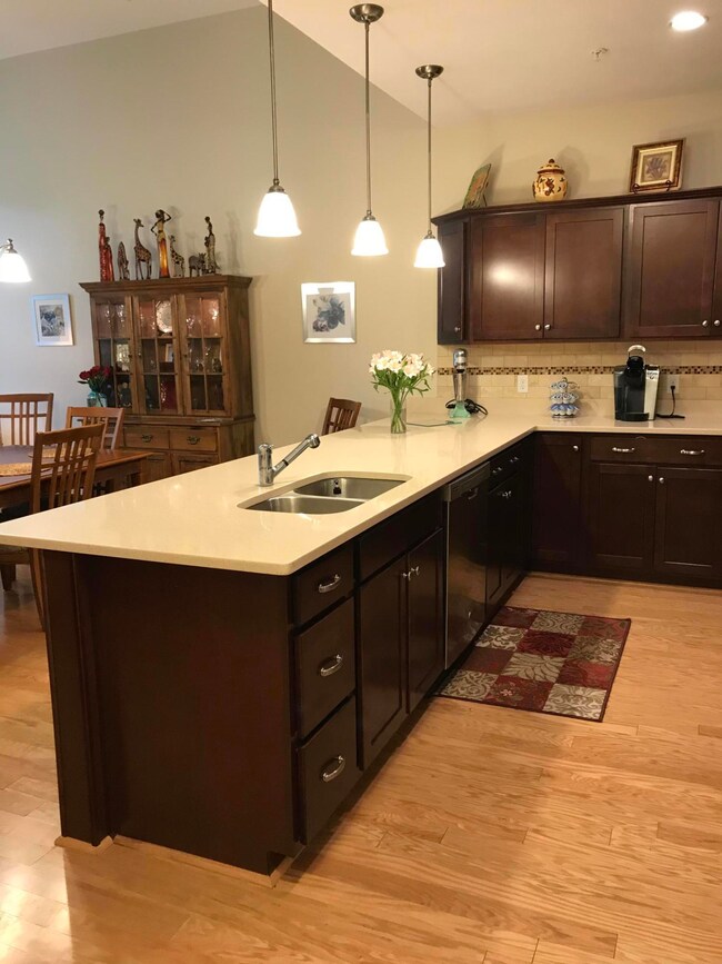 21 Grey Hawk Dr, Mashpee, MA 02649 - photo 4