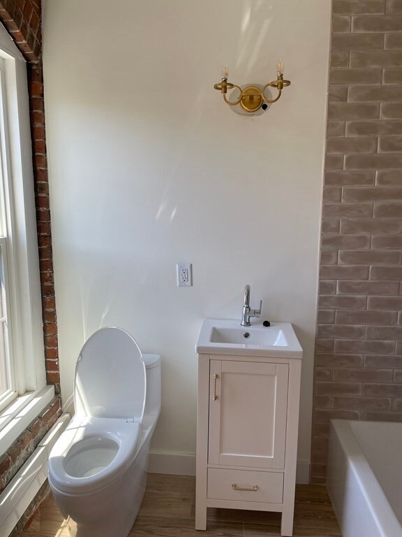 32 Masonic St unit 6, Northampton, MA 01060 - photo 5