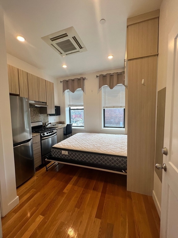 21 5th St unit 26, Chelsea, MA 02150 - photo 4