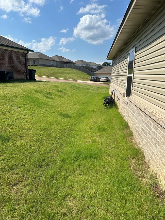 1034 Briarwood Dr, Lafayette Springs, MS 38655 - photo 7