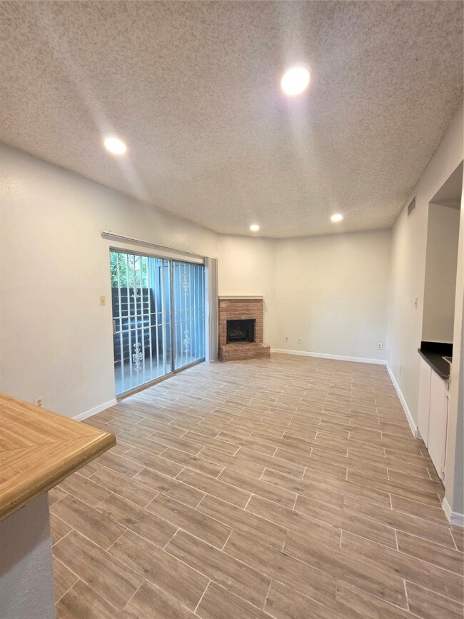 8334 Jorine Dr unit 8733, Houston, TX 77036 - photo 5