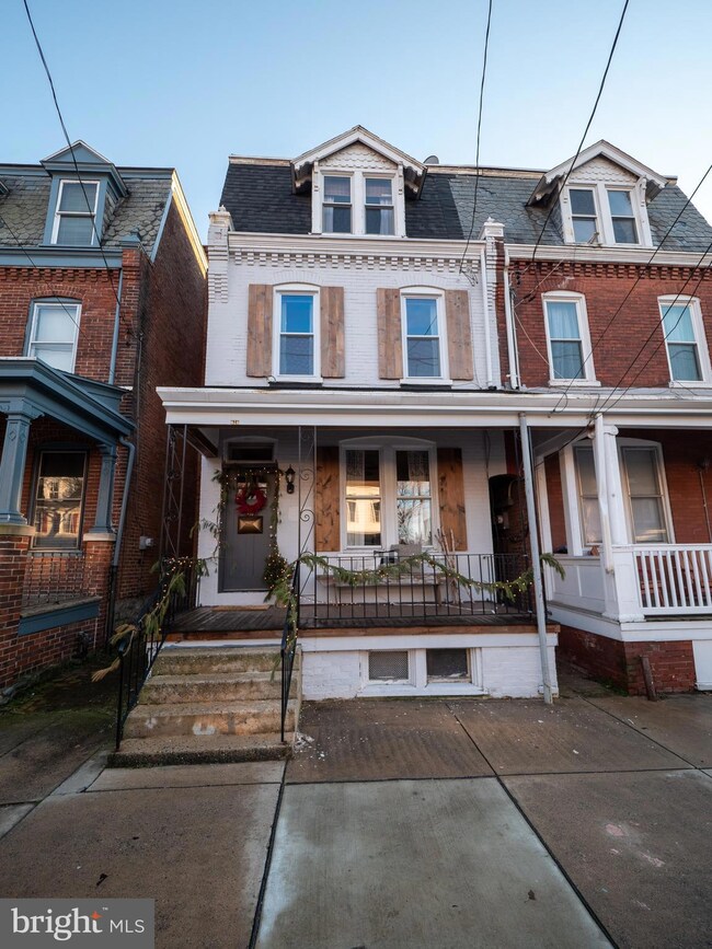 628 E Chestnut St, Lancaster, PA 17602 - photo 2