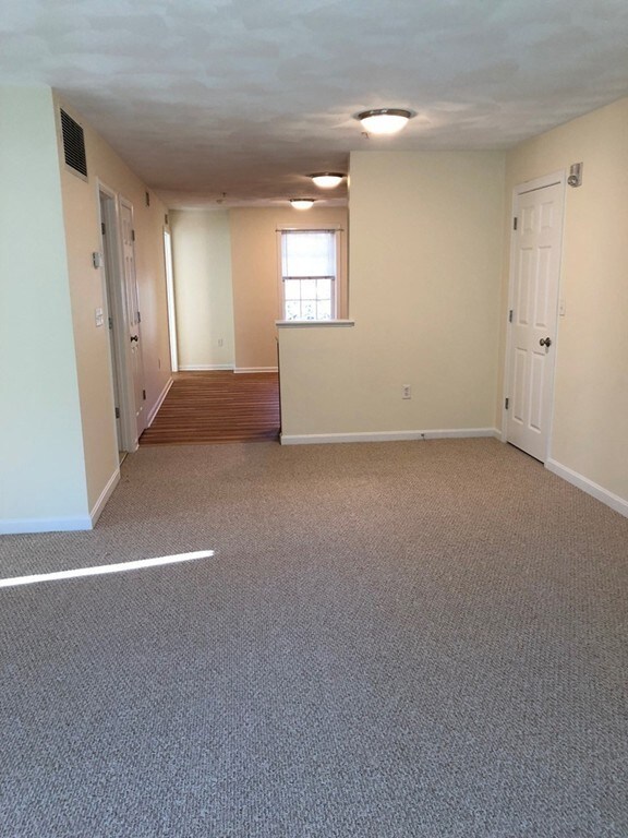 28 Oval Rd unit 6, Quincy, MA 02170 - photo 5
