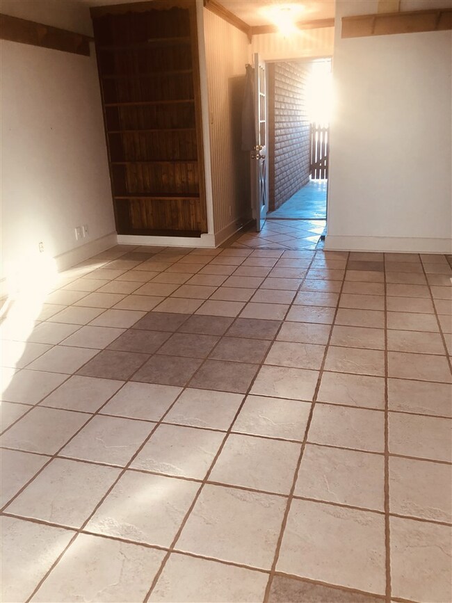 2811 Pecan Dr, Alamogordo, NM 88310 - photo 7