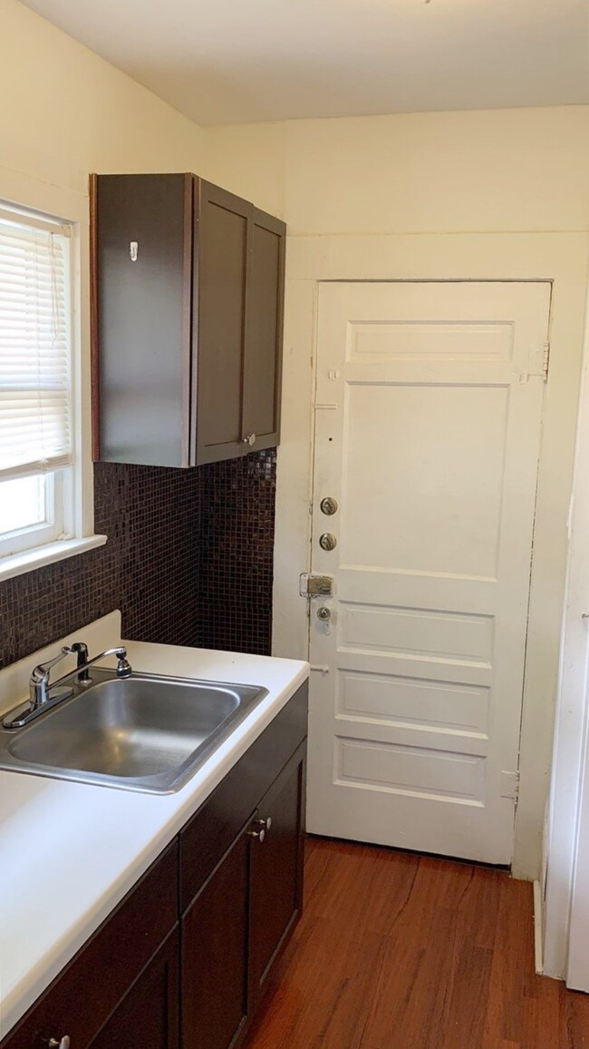 1008 Studewood St, Houston, TX 77008 - photo 7