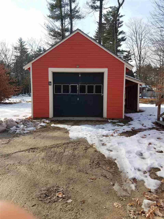 16 Jackson St, Milton, NH 03851 - photo 5