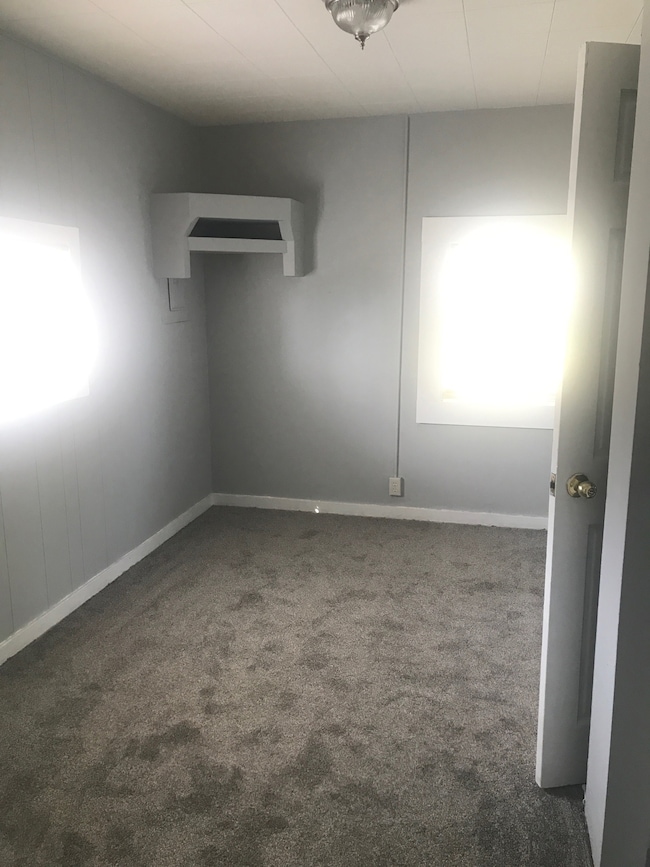 2131 Indiana Ave, Columbus, IN 47201 - photo 3