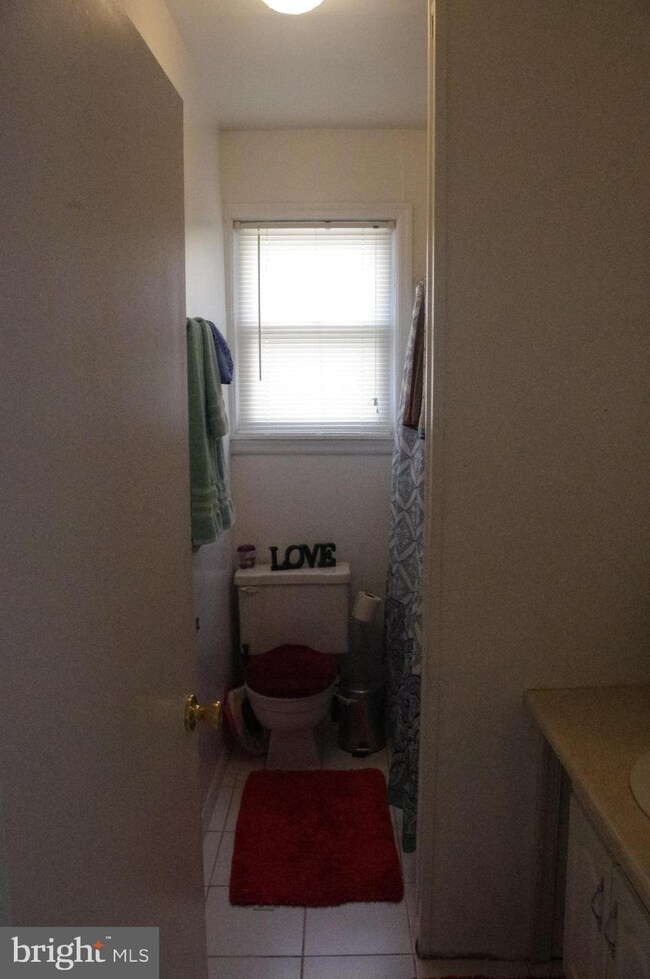 25 W Hancock St, Riverside, NJ 08075 - photo 5