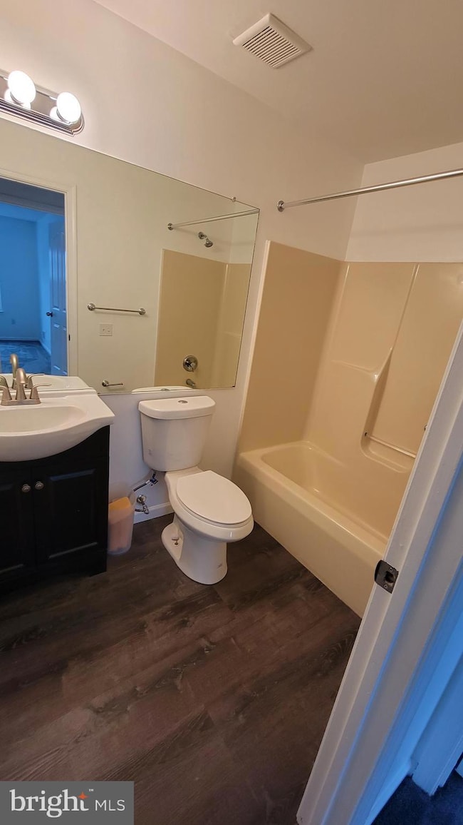 1402 Waters Edge Dr unit 170, Newark, DE 19702 - photo 6