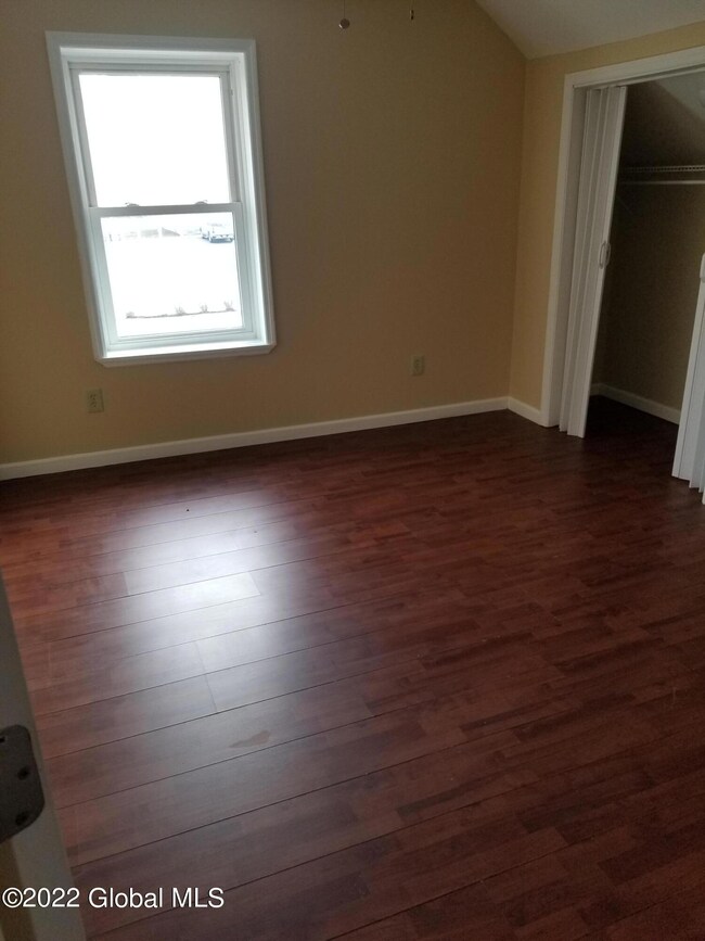 629 Hoosick Rd unit 2, Troy, NY 12180 - photo 5