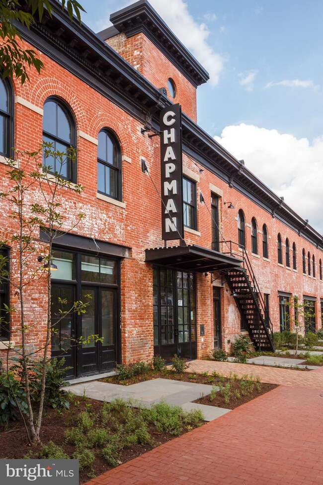 Chapman Stables unit 134, Washington, DC 20001 - photo 2