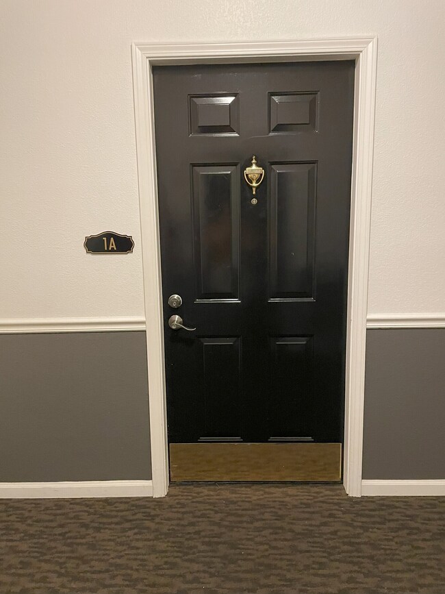 12820 University Crescent unit 1A, Carmel, IN 46032 - photo 2